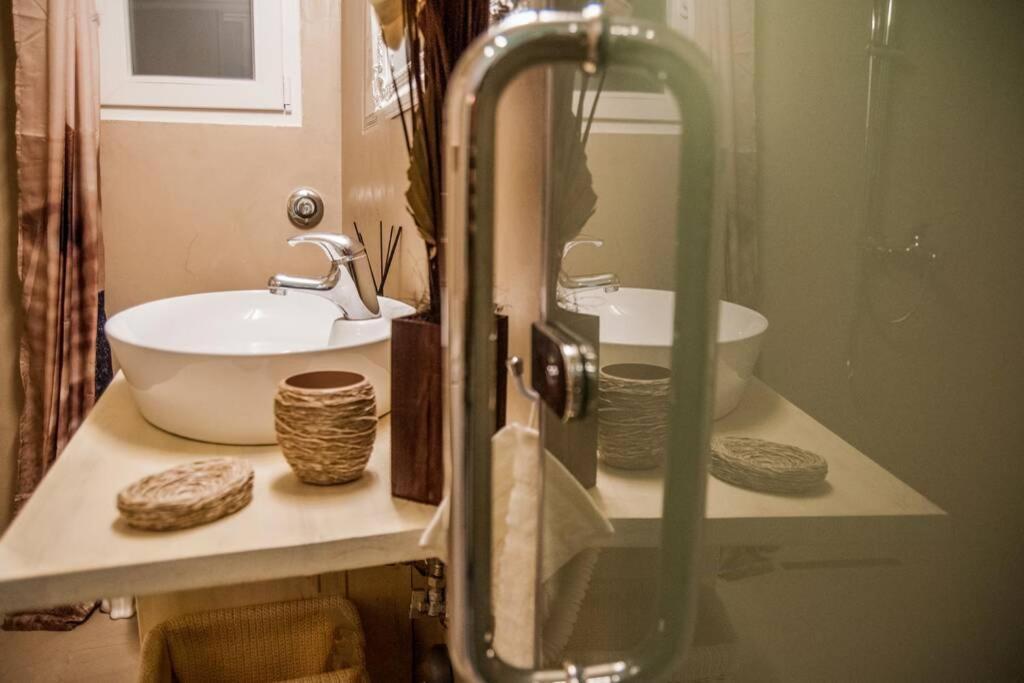 פיראוס Athinas Apartment מראה חיצוני תמונה